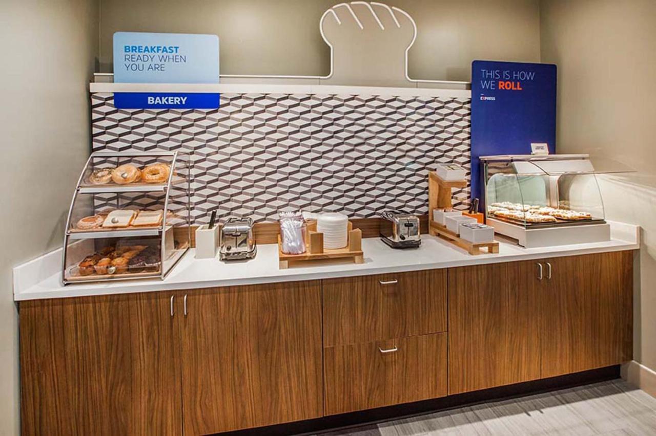 Holiday Inn Express Hotel & Suites Montgomery Boyd-Cooper Parkway By Ihg Eksteriør bilde